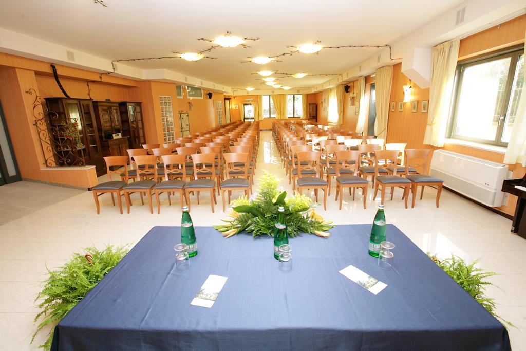 Hotel Complesso L'Oasi Aranova Exteriér fotografie