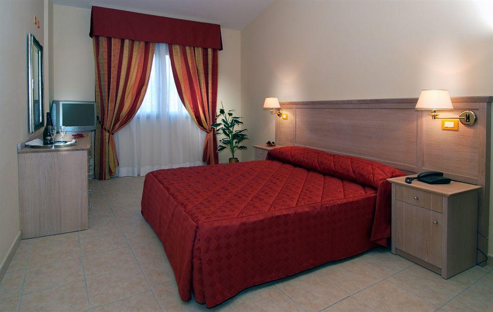 Hotel Complesso L'Oasi Aranova Exteriér fotografie