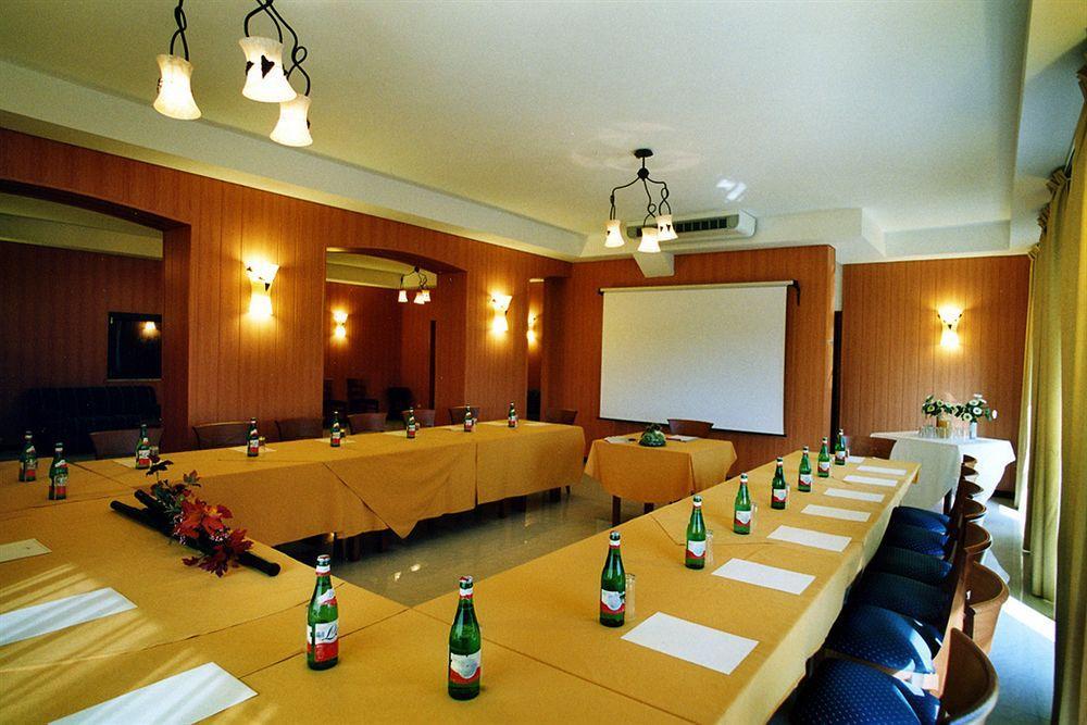 Hotel Complesso L'Oasi Aranova Exteriér fotografie
