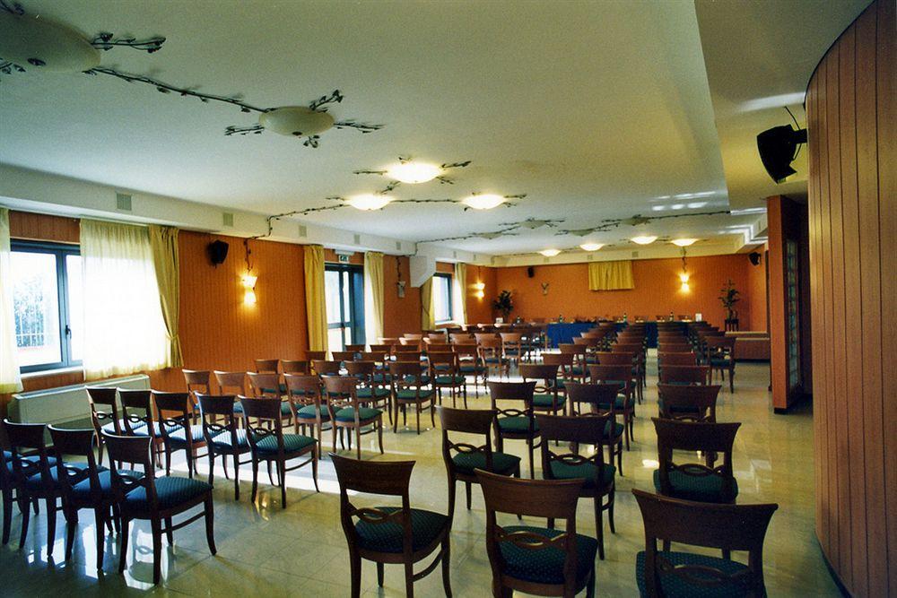 Hotel Complesso L'Oasi Aranova Exteriér fotografie